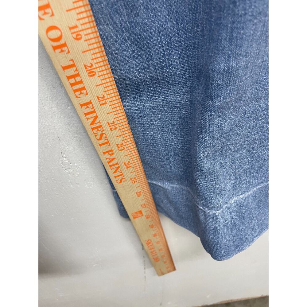 Sofia Vergara Women's Jeans Size 12 Melisa Flare Leg 5 Button Closure - Picture 8 of 8